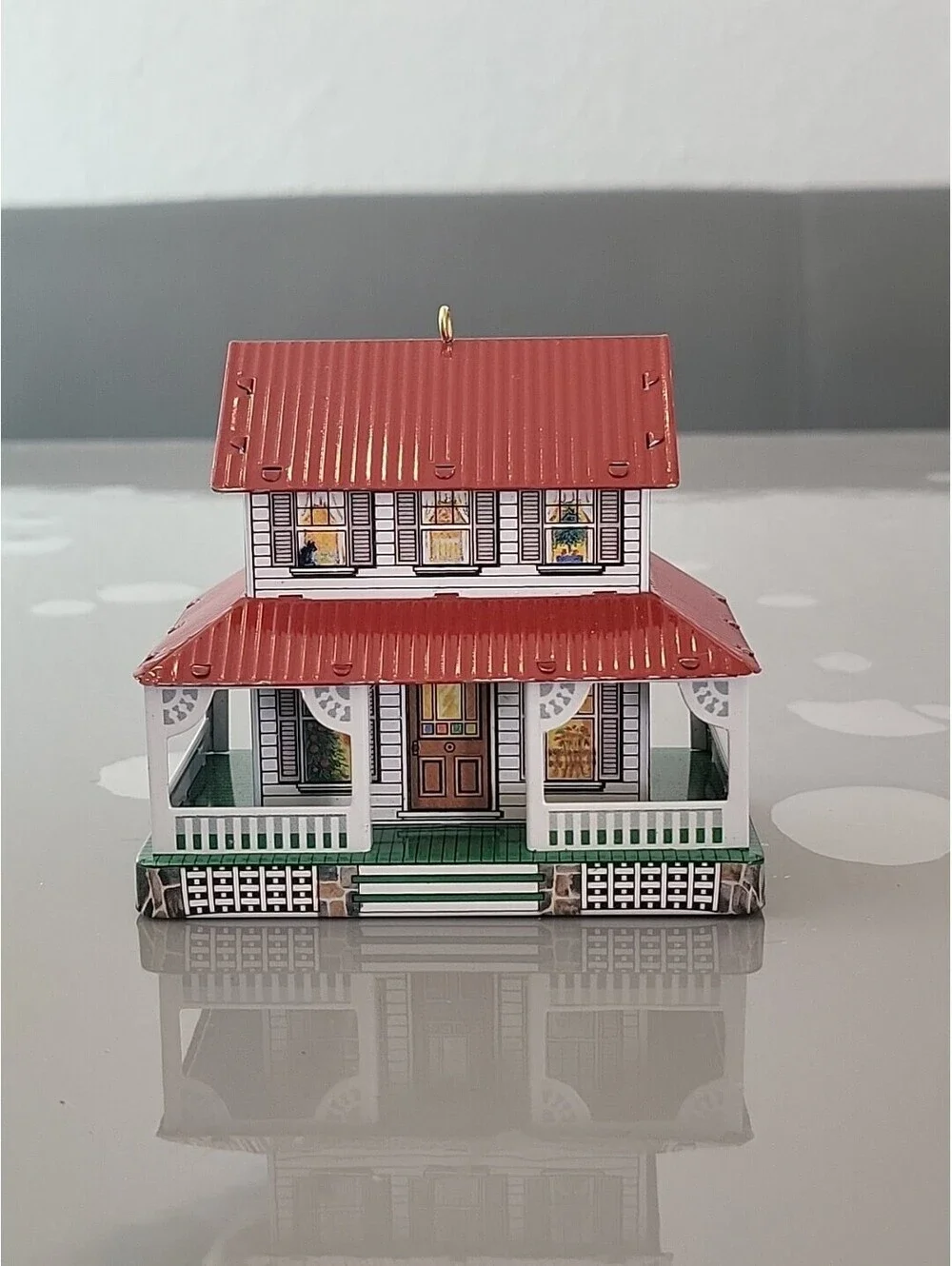 Vtg Hallmark keepsake 1999 Farm House Town & country Tin Christmas ornament Mint